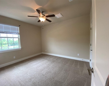 351 Madison Oaks Ave - Photo Thumbnail 20