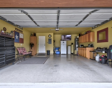 2251 Hazelwood Dr - Photo Thumbnail 22
