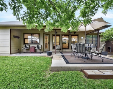2251 Hazelwood Dr - Photo Thumbnail 20