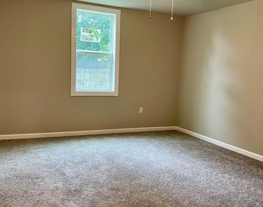806 Central Ave - Photo Thumbnail 9
