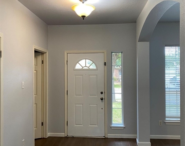 11541 Sunny Creek Ln - Photo Thumbnail 2