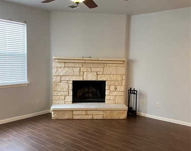 11541 Sunny Creek Ln - Photo Thumbnail 11