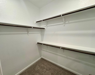761 Staglin St - Photo Thumbnail 11