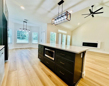 15113 N Flamingo Dr - Photo Thumbnail 9
