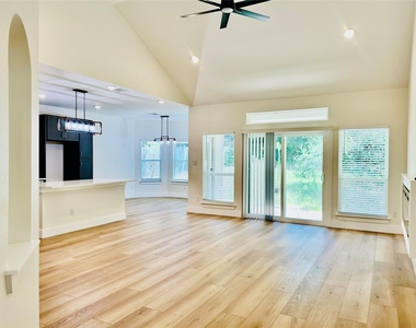 15113 N Flamingo Dr - Photo Thumbnail 2