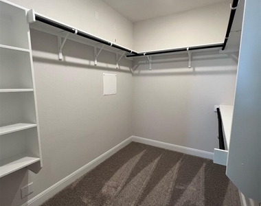 15501 Ellinger Dr - Photo Thumbnail 12