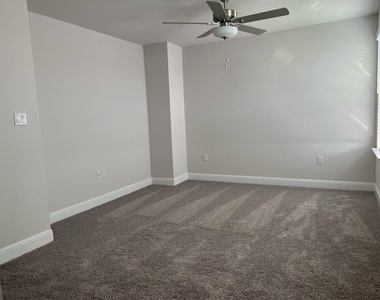 15501 Ellinger Dr - Photo Thumbnail 13