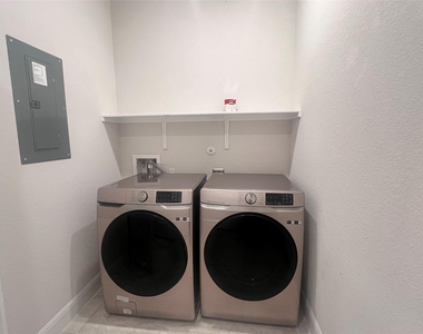 15501 Ellinger Dr - Photo Thumbnail 22