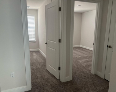 15501 Ellinger Dr - Photo Thumbnail 14