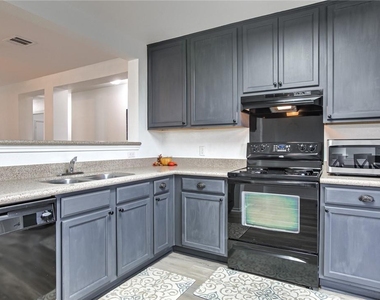 2322 Kuykendall Dr - Photo Thumbnail 13