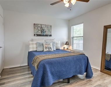 2322 Kuykendall Dr - Photo Thumbnail 16