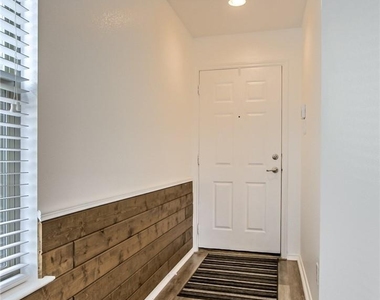 2322 Kuykendall Dr - Photo Thumbnail 4