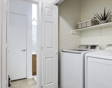 2322 Kuykendall Dr - Photo Thumbnail 15