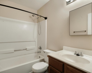 7537 Redrick Dr - Photo Thumbnail 11