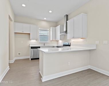 630 Rum Runner Way - Photo Thumbnail 8