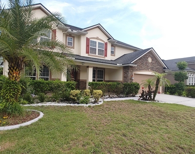 127 Rockcreek Drive - Photo Thumbnail 3