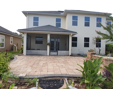127 Rockcreek Drive - Photo Thumbnail 4