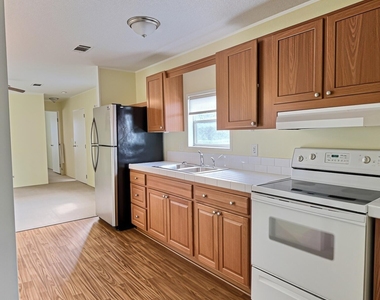 467 Olive Circle - Photo Thumbnail 6