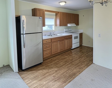 467 Olive Circle - Photo Thumbnail 5
