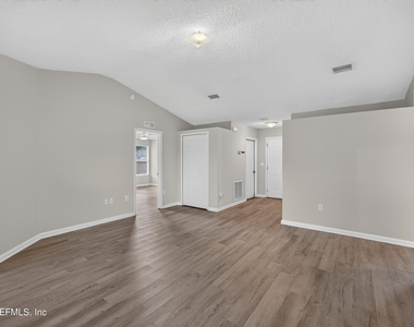 8519 Blazing Star Court - Photo Thumbnail 5