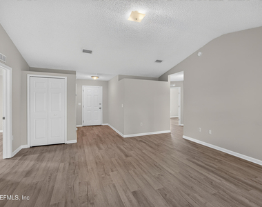 8519 Blazing Star Court - Photo Thumbnail 6