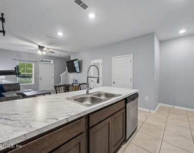 86440 Mainline Road - Photo Thumbnail 8