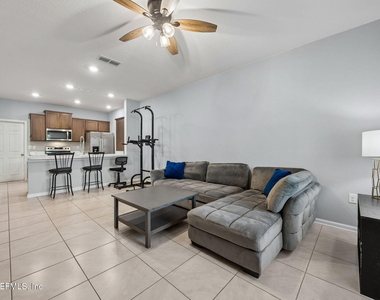 86440 Mainline Road - Photo Thumbnail 4