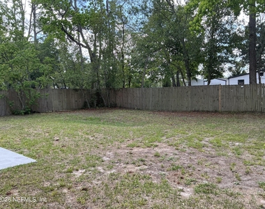 7866 Georgia Jack Drive N - Photo Thumbnail 9