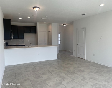 40 Pinebury Lane - Photo Thumbnail 1
