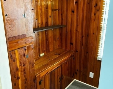 1040 Brandywine Street - Photo Thumbnail 15