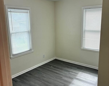 1040 Brandywine Street - Photo Thumbnail 10