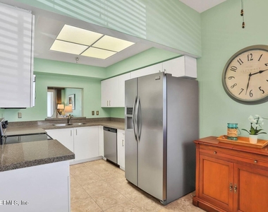 104 Surfview Drive - Photo Thumbnail 16