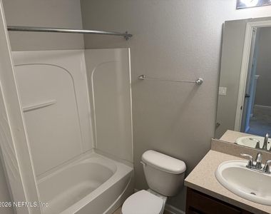 4220 Plantation Oaks Boulevard - Photo Thumbnail 7