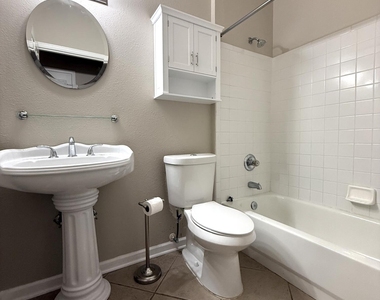 2798 Lantana Lakes Drive W - Photo Thumbnail 11