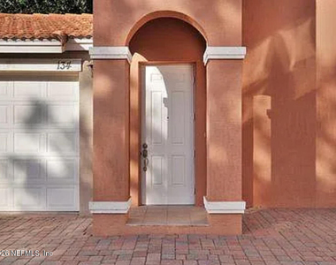 134 Hidden Palms Lane - Photo Thumbnail 1