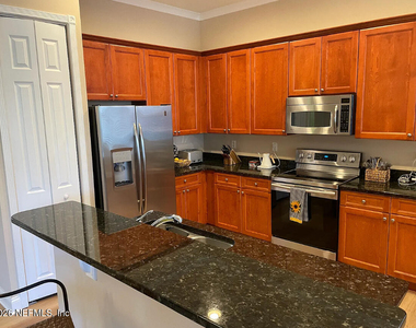 134 Hidden Palms Lane - Photo Thumbnail 4