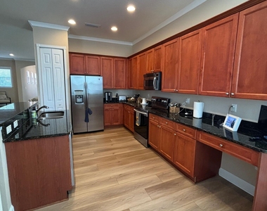 134 Hidden Palms Lane - Photo Thumbnail 5