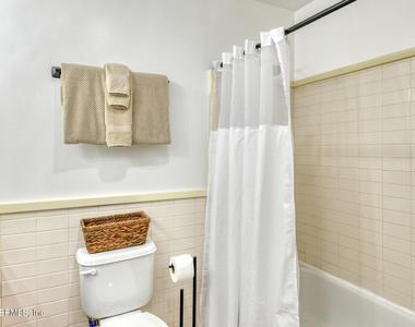 955 Registry Boulevard - Photo Thumbnail 8