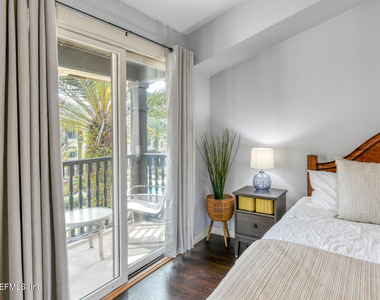 955 Registry Boulevard - Photo Thumbnail 9