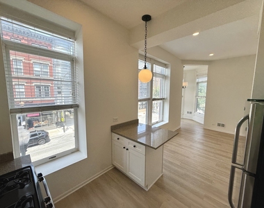 935 W Armitage Avenue - Photo Thumbnail 7