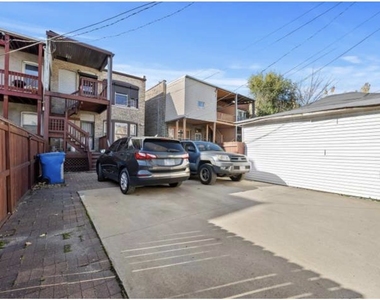 6541 S Ellis Avenue - Photo Thumbnail 15