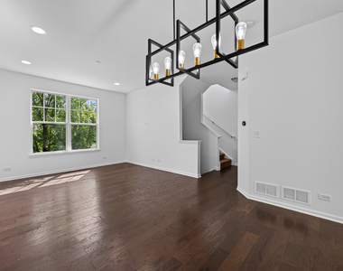 220 Laurel Avenue - Photo Thumbnail 6