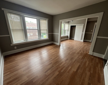 1022 W 77th Street - Photo Thumbnail 2
