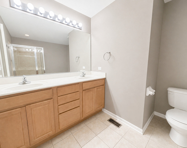 3131 Saganashkee Lane - Photo Thumbnail 9