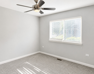 3131 Saganashkee Lane - Photo Thumbnail 12