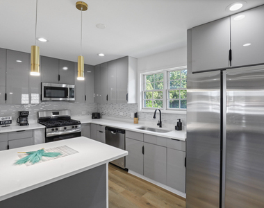 7125 Simpson Street - Photo Thumbnail 12