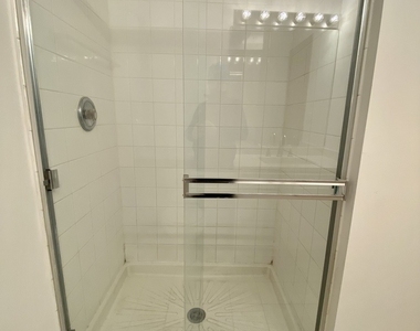 4233 N Kenmore Avenue - Photo Thumbnail 18