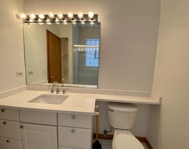4233 N Kenmore Avenue - Photo Thumbnail 6