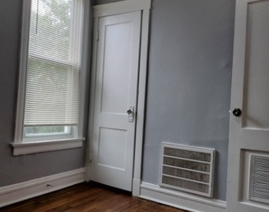 6719 S Sangamon Street - Photo Thumbnail 8