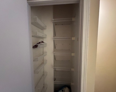 616 N Paulina Street - Photo Thumbnail 12